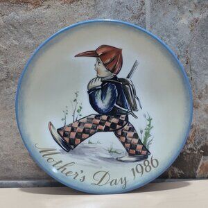Schmid Hummel Mother's Day 1986 Home From School Decorative Wall Hanging Plate
